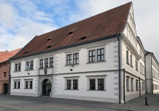 Rekonstrukce fasády ředitelství SUAS a.s. - Sokolov